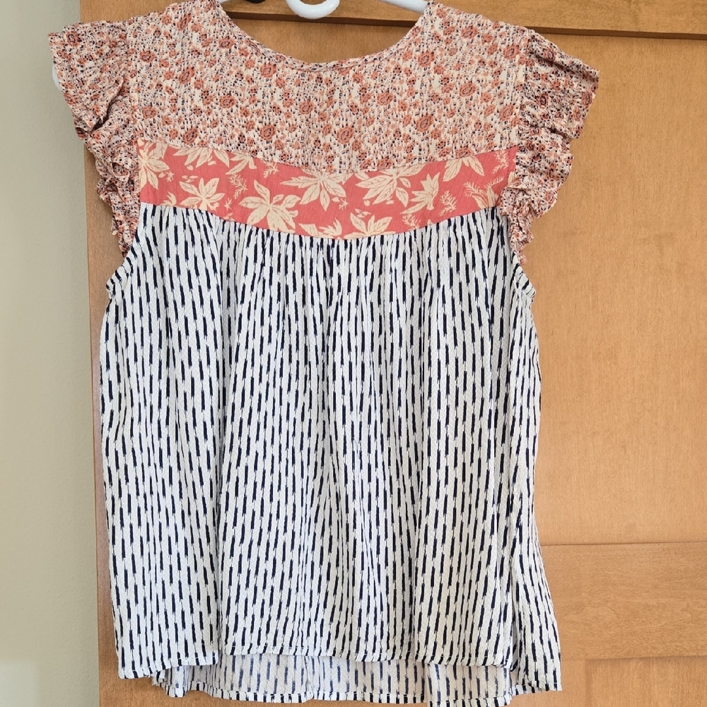 THML Mixed-Pattern Flutter Sleeve Top in Coral, White and Navy